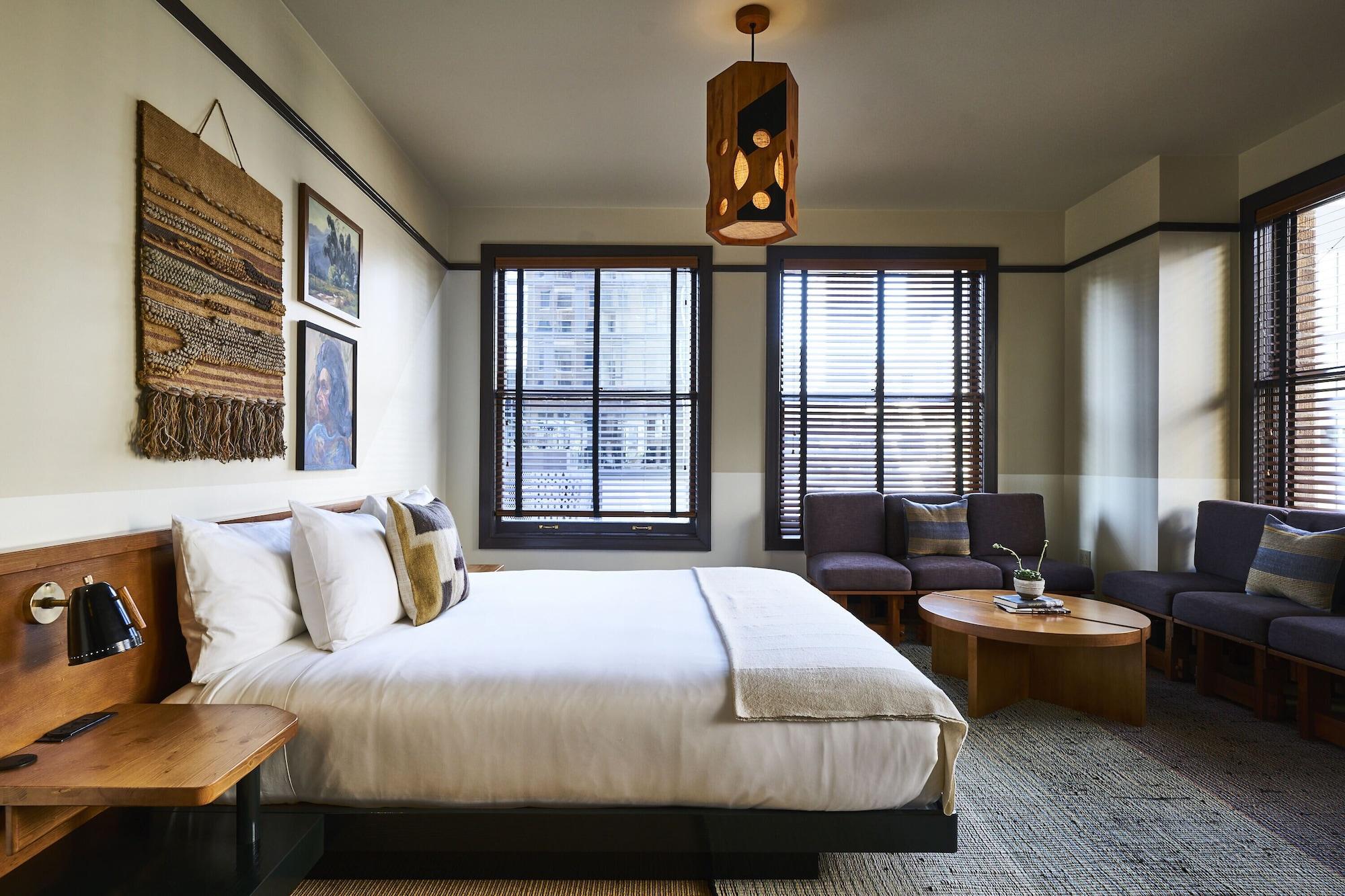 Hotel Freehand 4*
